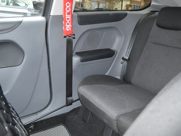 2010 Ford Focus II Рестайлинг, серебристый, 890000 рублей - вид 13