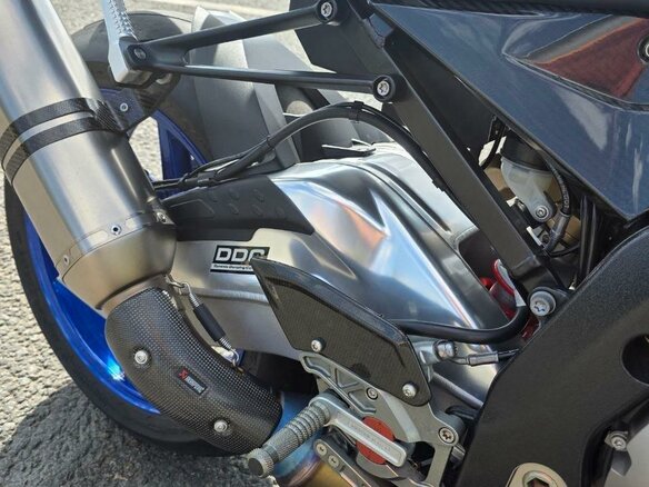 2012 BMW HP4, белый, 2000000 рублей - вид 9