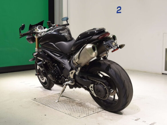 2013 Triumph Speed Triple, чёрный, 499000 рублей - вид 4
