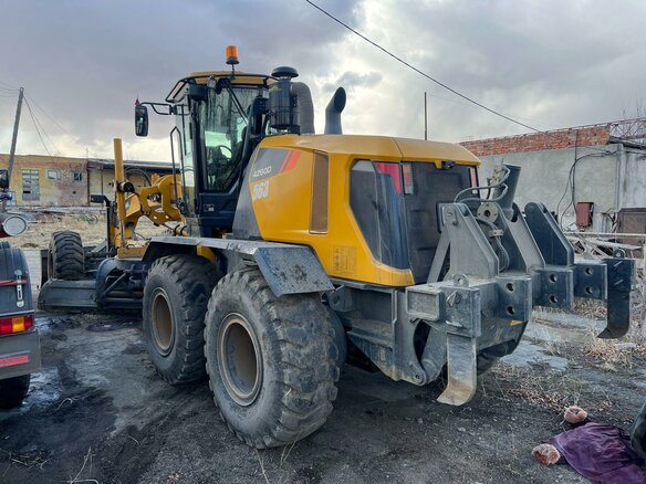 2024 LiuGong ZL50CN, жёлтый, 9887150 рублей - вид 3