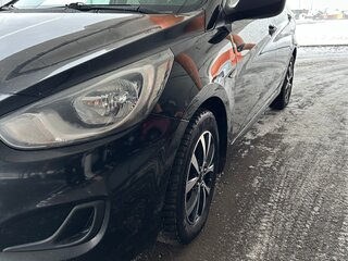 2013 Hyundai Solaris I, чёрный, 750000 рублей, вид 2