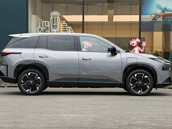 2026 Toyota bZ3X 58.3 kWh, серый, 2710000 рублей - вид 16