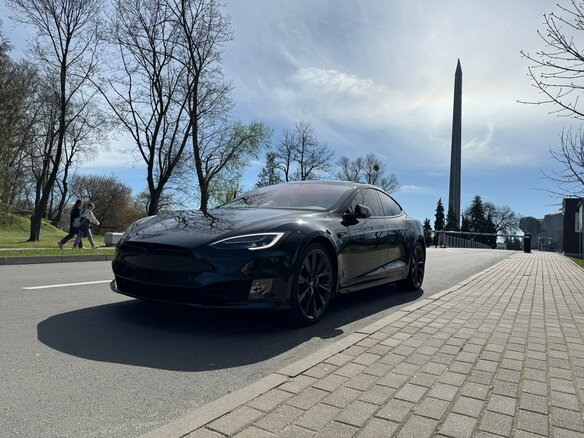 2018 Tesla Model S P100D I Рестайлинг, чёрный, 2801859 рублей