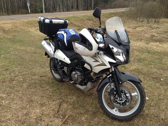 2011 Suzuki V-Strom DL 650, белый, 590000 рублей - вид 4