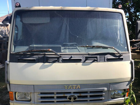 2012 TATA 613, бежевый, 1100000 рублей, вид 1