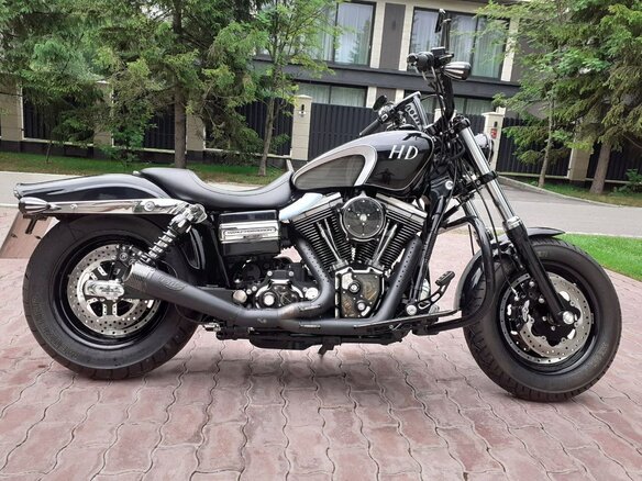 2011 Harley-Davidson Fat Bob, чёрный, 1500000 рублей - вид 1