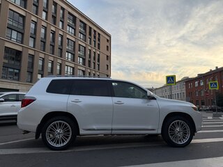 2008 Toyota Highlander II (XU40), белый, 1600000 рублей, вид 4