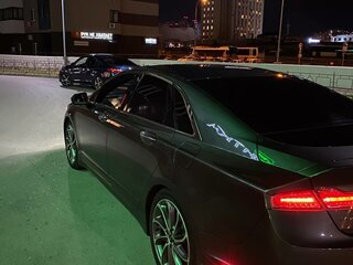 2019 Lincoln MKZ II Рестайлинг, серый, 1900000 рублей, вид 5