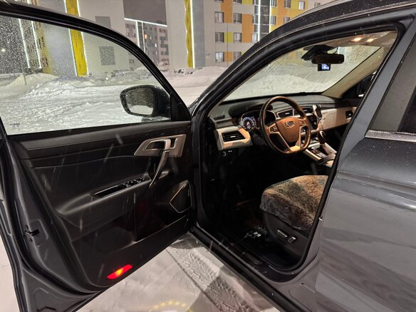 2022 Geely Atlas I, серый, 2400000 рублей - вид 8