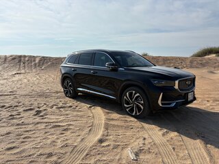 2023 Geely Monjaro (Xingyue L) I, чёрный, 3700000 рублей, вид 4