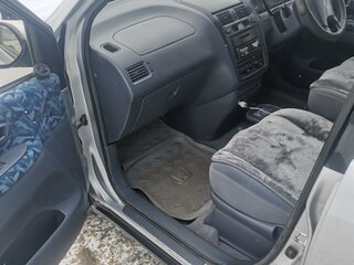 1996 Toyota Ipsum I (M10), серебристый, 650000 рублей, вид 5