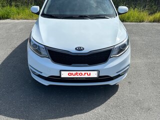 2015 Kia Rio III Рестайлинг, белый, 1500000 рублей, вид 2