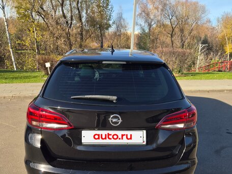 2020 Opel Astra K Рестайлинг, чёрный, 1850000 рублей, вид 5