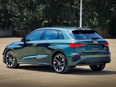 2022 Audi A3 Sportback 35 TFSI IV (8Y), зелёный, 2100000 рублей, вид 5