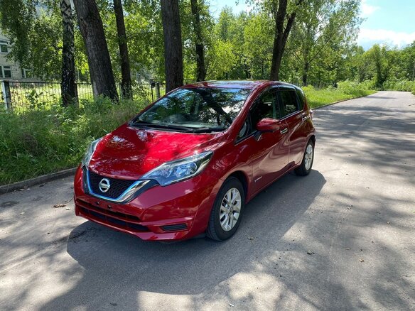 2018 Nissan Note e-Power II Рестайлинг, красный, 1620000 рублей - вид 7