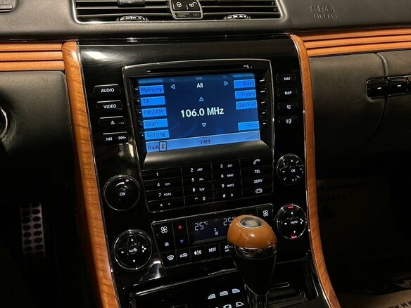 2003 Maybach 57 I, серебристый, 10000000 рублей - вид 26
