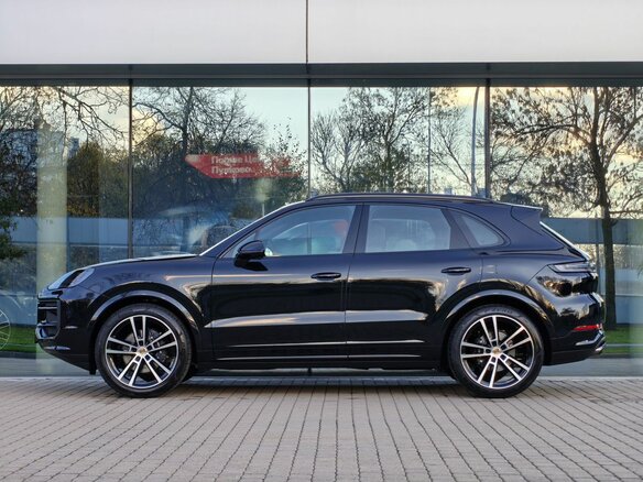 2026 Porsche Cayenne III Рестайлинг, чёрный, 20980000 рублей - вид 8