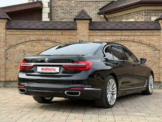 2018 BMW 7 серии Long 750Li xDrive VI (G11/G12), чёрный, 5900000 рублей, вид 4