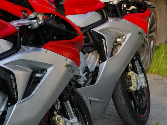 2013 MV Agusta F3 675, красный, 890000 рублей - вид 13
