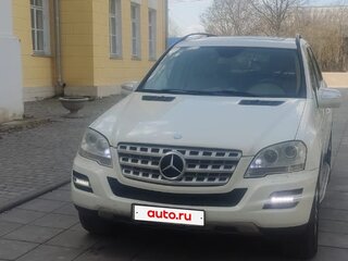 2010 Mercedes-Benz M-Класс 350 II (W164) Рестайлинг, белый, 1350000 рублей, вид 2