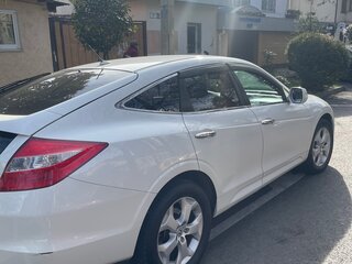 2011 Honda Crosstour I, белый, 1700000 рублей, вид 5