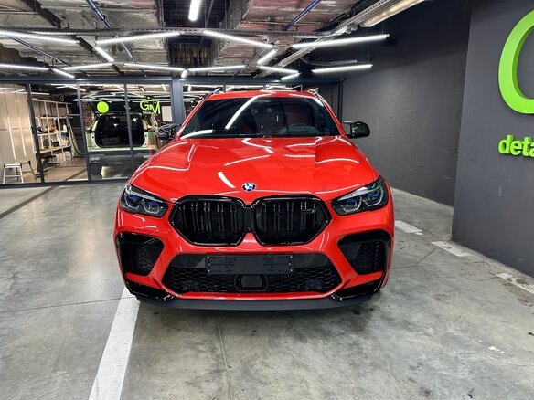 2021 BMW X6 M Competition III (F96), красный, 13000000 рублей - вид 3