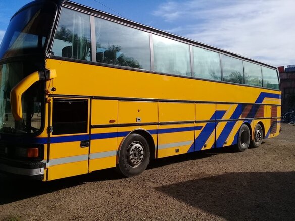 1988 Setra Comfort Class, жёлтый, 1300000 рублей - вид 1