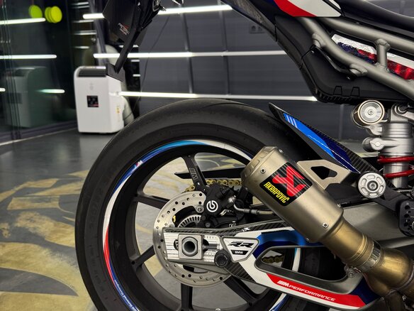 2025 BMW S 1000 RR, белый, 2400000 рублей - вид 24