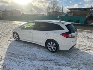 2015 Honda Jade I, белый, 1450000 рублей, вид 3