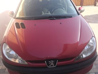 2007 Peugeot 206, красный, 390000 рублей, вид 1