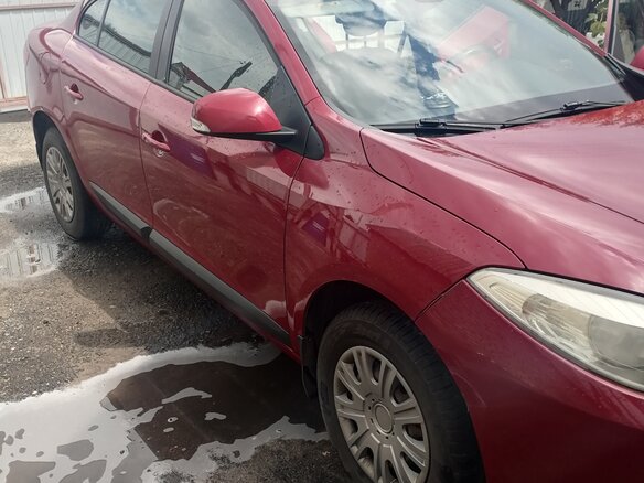 2010 Renault Fluence I, красный, 650000 рублей - вид 2
