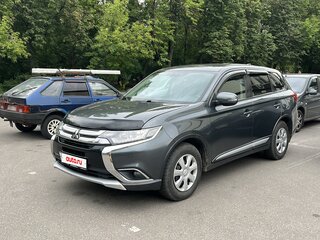 2017 Mitsubishi Outlander III Рестайлинг 2, серый, 1300000 рублей, вид 2