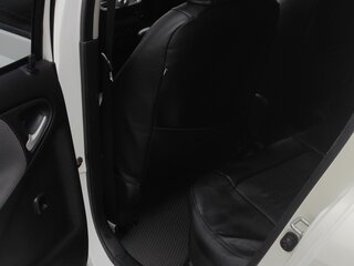 2003 Toyota Vitz I (P10), белый, 435000 рублей, вид 4