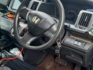 2010 Honda Stepwgn IV, белый, 1000000 рублей, вид 4