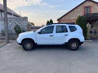 2017 Renault Duster I Рестайлинг, белый, 900000 рублей, вид 2