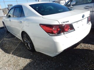 2017 Toyota Crown XIV (S210) Рестайлинг, белый, 3050000 рублей, вид 4