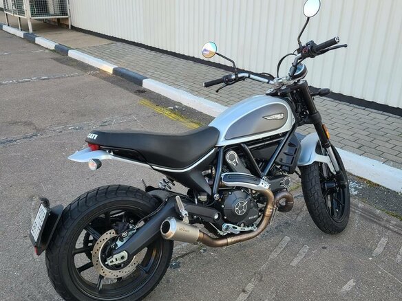 2017 Ducati Scrambler 800, серебристый, 700000 рублей - вид 2