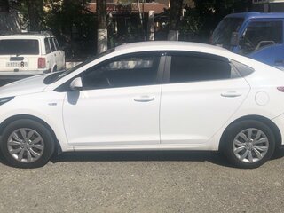 2021 Hyundai Solaris II Рестайлинг, белый, 1200000 рублей, вид 4