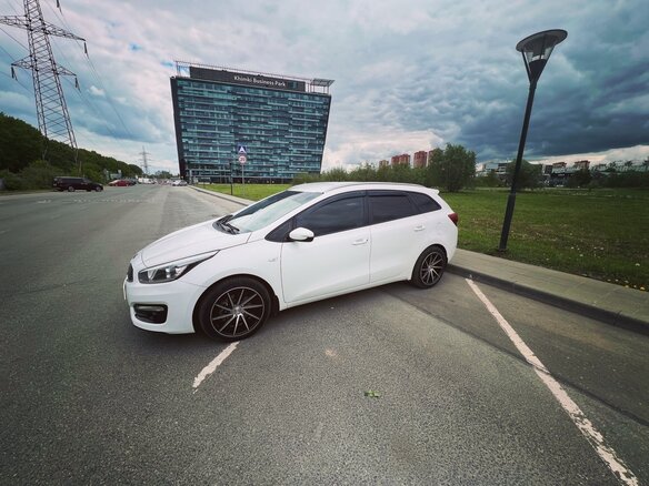 2015 Kia Ceed II Рестайлинг, белый, 1550000 рублей - вид 13