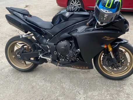 2010 Yamaha YZF-R1, чёрный, 900000 рублей, вид 1
