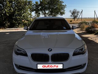 2010 BMW 5 серии 528i VI (F10/F11/F07), белый, 1500000 рублей, вид 4