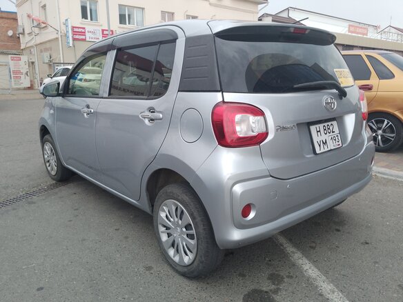 2018 Toyota Passo III, серый, 950000 рублей - вид 4
