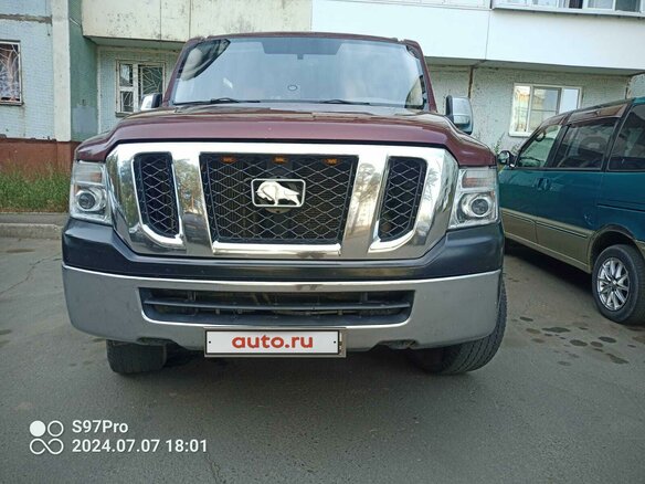 2012 Nissan NV-Series (1500/2500/3500), пурпурный, 2150000 рублей - вид 1
