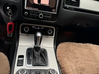 2010 Volkswagen Touareg II, коричневый, 2000000 рублей, вид 5
