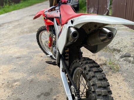 2009 Honda CRF 250R, красный, 350000 рублей, вид 1