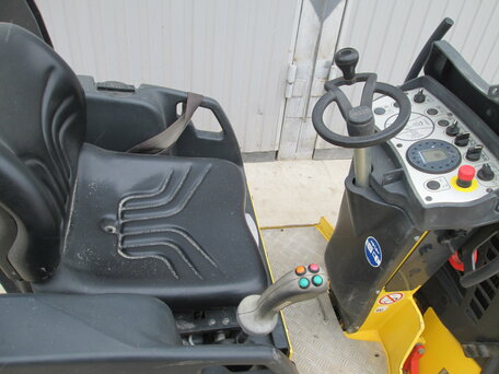 2017 Bomag BW 80 AD-2, жёлтый, 3300000 рублей, вид 3