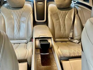 2017 Mercedes-Benz Maybach S-Класс 560 I (X222) Рестайлинг, чёрный, 4400000 рублей, вид 3