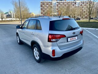 2014 Kia Sorento II Рестайлинг, серебристый, 1450000 рублей, вид 3
