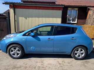 2011 Nissan Leaf (EM61) I (ZE0/AZE0), голубой, 730000 рублей, вид 4