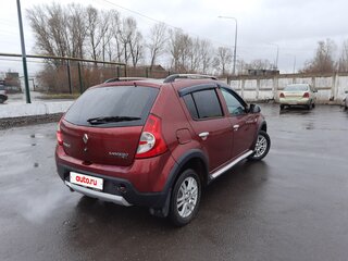 2013 Renault Sandero Stepway I, красный, 750000 рублей, вид 4